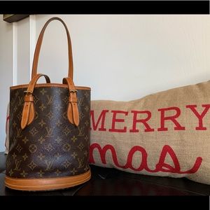 LOUIS VUITTON Authentic Bucket PM